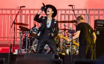 Perry Farrell continues Jane's dependence on the hours after they pursued her