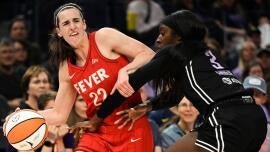 The Valkyries coach rings on the worst season match of Caitlin Clark: `` We know that she does not like physics ''